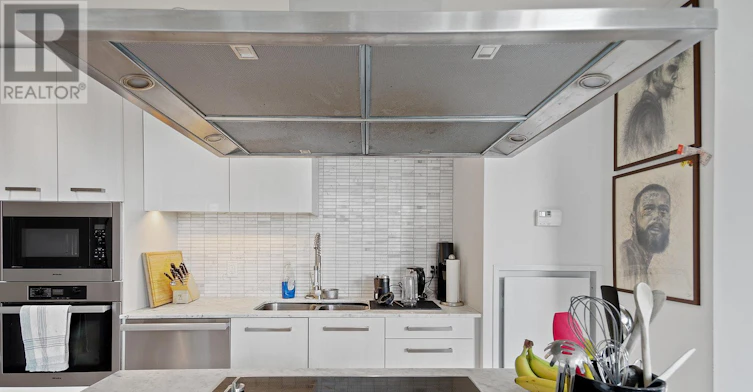 808-8 The Esplanade, Toronto, ON, M5E 0A6 - 9