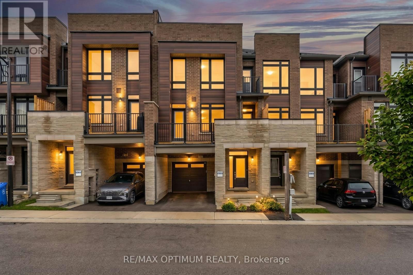 15 Gunton Street, Aurora, ON, L4G 4A9