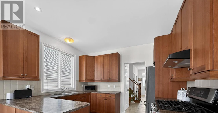 200 Celtic Ridge Crescent, Ottawa, ON, K2W 0C1 - 14