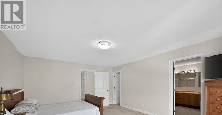 200 Celtic Ridge Crescent, Ottawa, ON, K2W 0C1 - 24