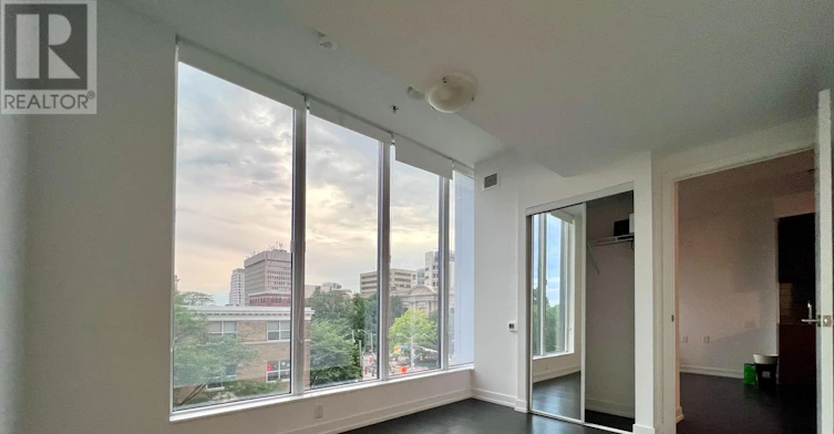 402-203 College Street, Toronto, ON, M5T 0C8 - 4
