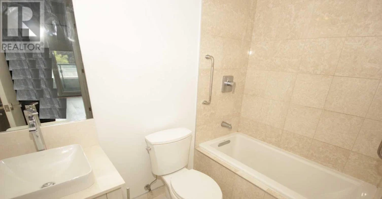 305-3018 Yonge Street, Toronto, ON, M4N 0A5 - 7