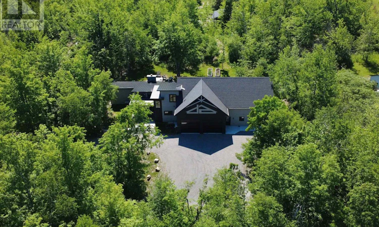 33 Laplantes Road