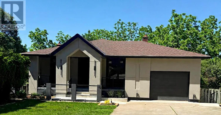 10 Dundas Crescent, St. Catharines, ON, L2T 1T3