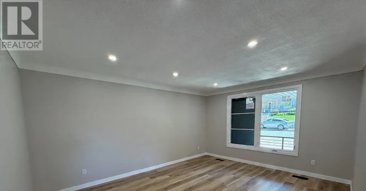 10 Dundas Crescent, St. Catharines, ON, L2T 1T3 - 6