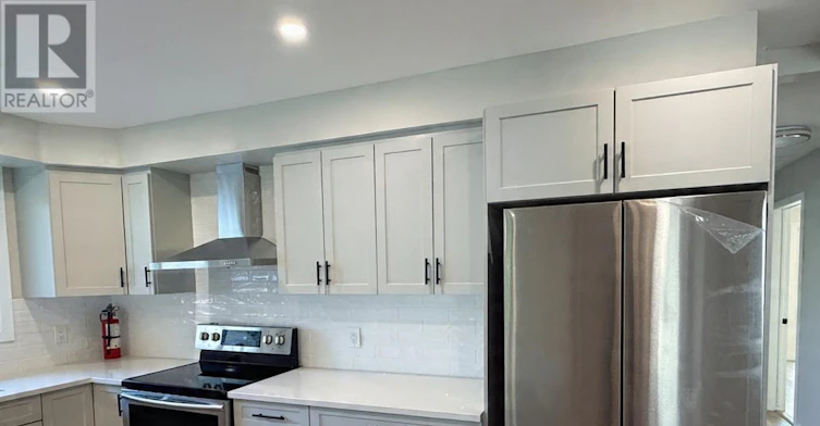 10 Dundas Crescent, St. Catharines, ON, L2T 1T3 - 10