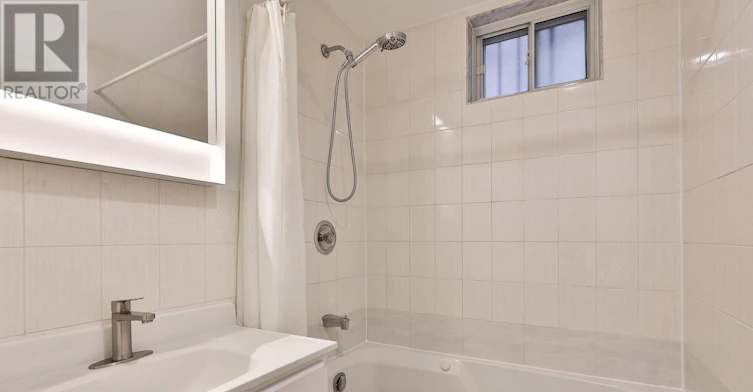 LOWER-144 Evelyn Avenue, Toronto, ON, M6P 2Z7 - 9