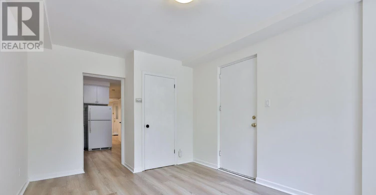 LOWER-144 Evelyn Avenue, Toronto, ON, M6P 2Z7 - 16
