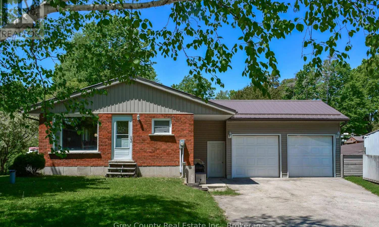 580293 60 Side Sideroad Road W
