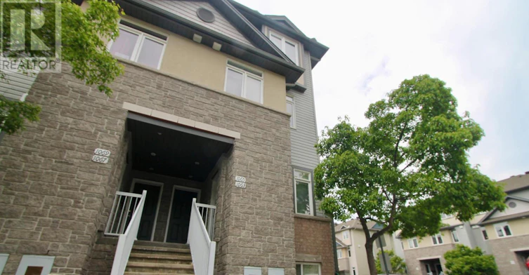 1063 Redtail Private, Ottawa, ON, K1J 0B1 - 2