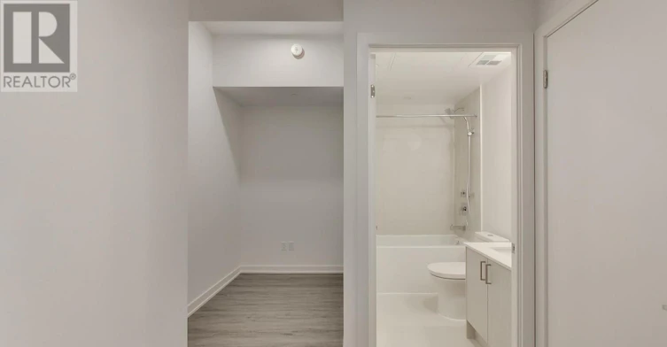 705-1 Cardiff Road, Toronto, ON, M4P 0G2 - 9