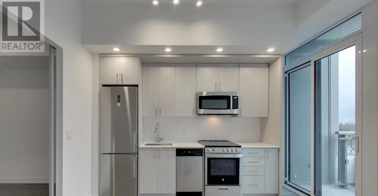 705-1 Cardiff Road, Toronto, ON, M4P 0G2 - 3