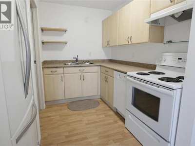 20-1221 Hugh Allen Drive - 3