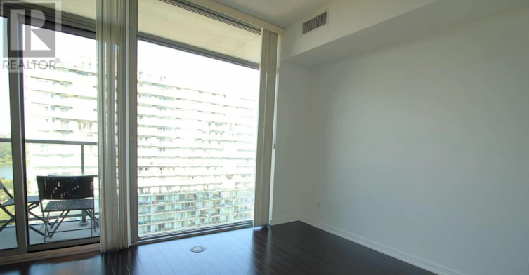 2313-105 The Queensway, Toronto, ON, M6S 5B5 - 4