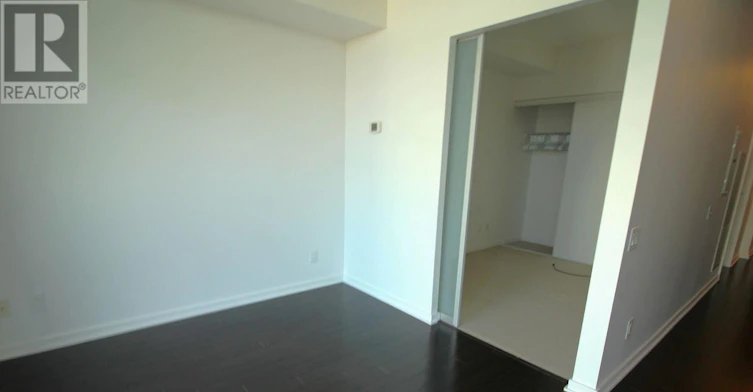 2313-105 The Queensway, Toronto, ON, M6S 5B5 - 6