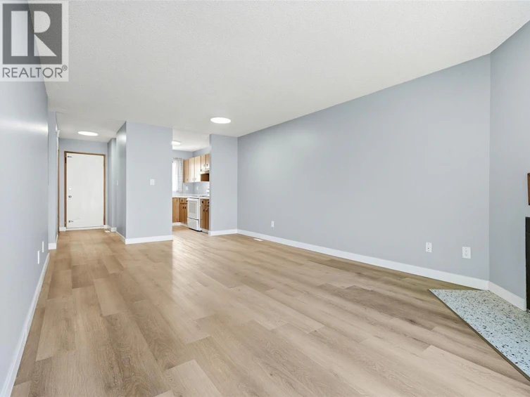 6463 Rochdale Boulevard, Regina, SK, S4X 2Y9 - 9