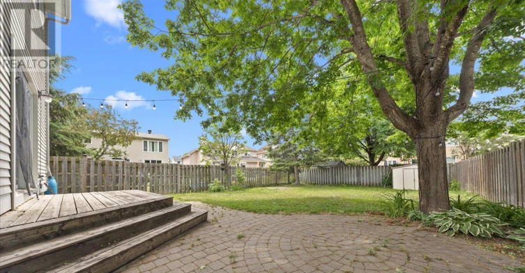 32 Flanders Street, Ottawa, ON, K2J 3K1 - 32