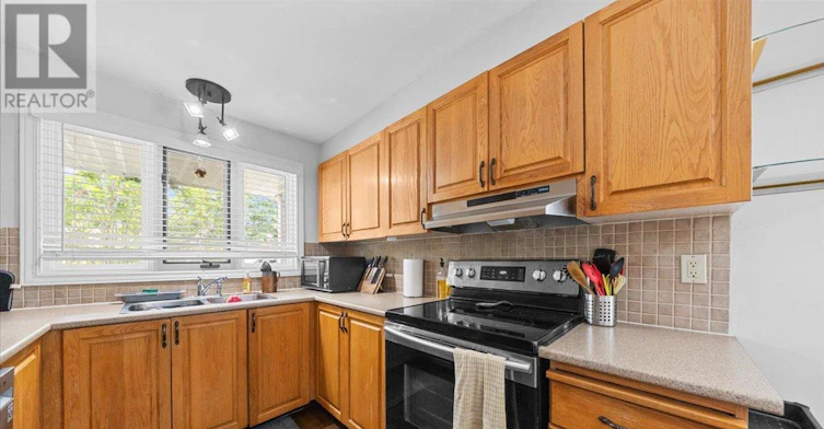 32 Flanders Street, Ottawa, ON, K2J 3K1 - 8
