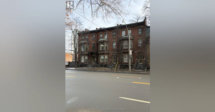 4-211 Jarvis Street, Toronto, ON, M5J 2C1