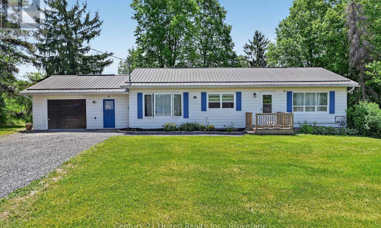 323 St Lawrence Street W