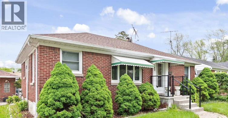 LOWER-3200 Longfellow Avenue, Windsor, ON, N9E 2L6