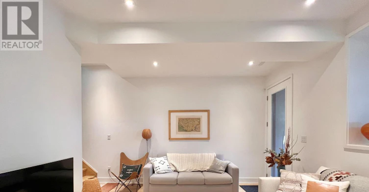 19A Linton Avenue, Toronto, ON, M1N 1W5 - 38