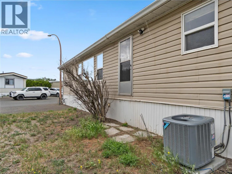 13M-13 Mars Drive, Kamloops, BC, V2B 1B3 - 27