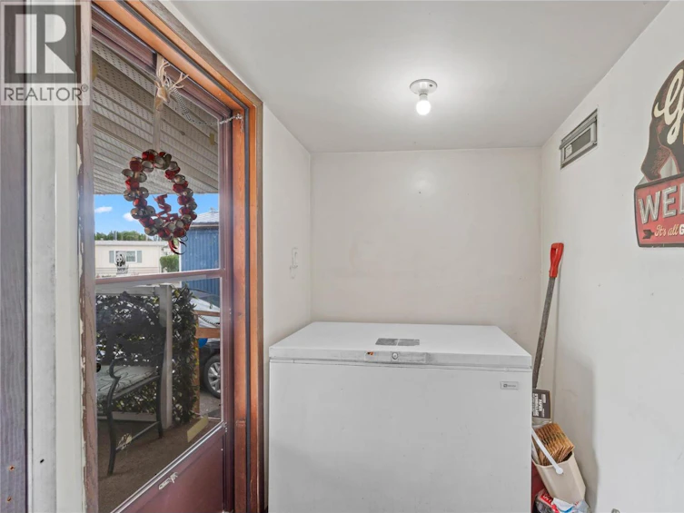 13M-13 Mars Drive, Kamloops, BC, V2B 1B3 - 17