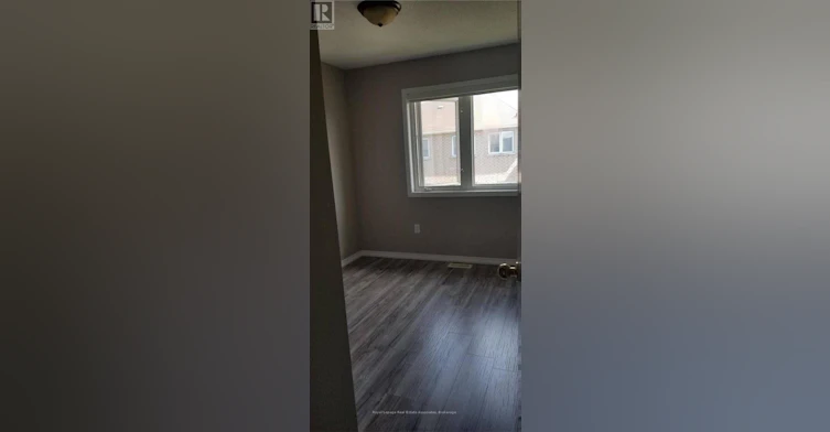 5749 Retreat Street, Mississauga, ON, L5R 0B5 - 12