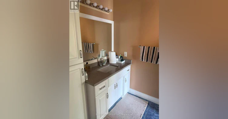 578 Springwater Drive W, Waterloo, ON, N2V 2S5 - 10