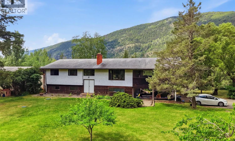 216 Mclure Ferry Road