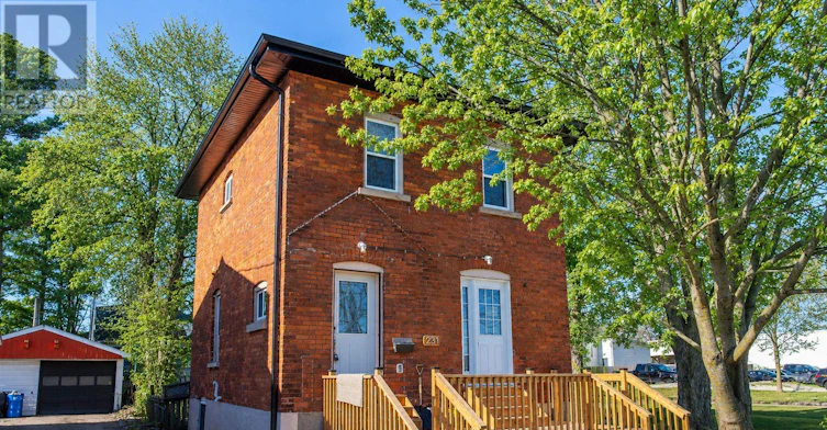 UPPER-231 Front Street S, Orillia, ON, L3V 4T1
