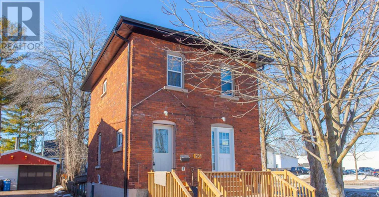 UPPER-231 Front Street S, Orillia, ON, L3V 4T1
