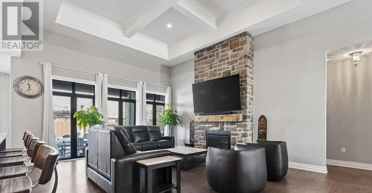 218-9861 Glendon Drive, Komoka, ON, N0L 1R0 - 7