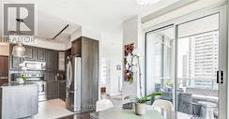 1004-500 Sherbourne Street, Toronto, ON, M4X 1L1 - 6