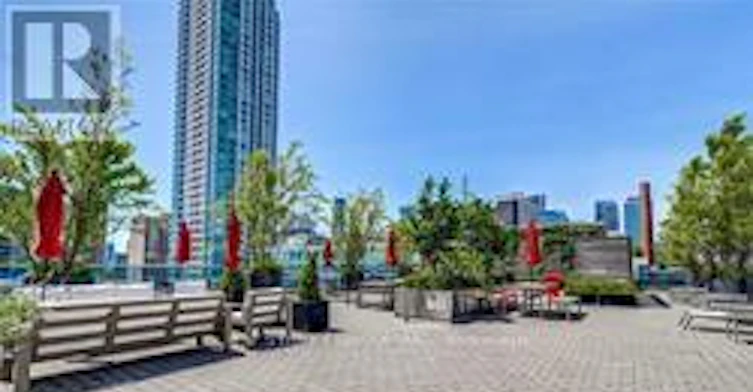 1004-500 Sherbourne Street, Toronto, ON, M4X 1L1 - 30