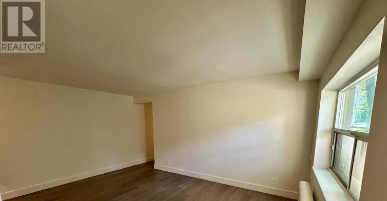 3-8 Wingreen Court, Toronto, ON, M3B 1B9 - 4