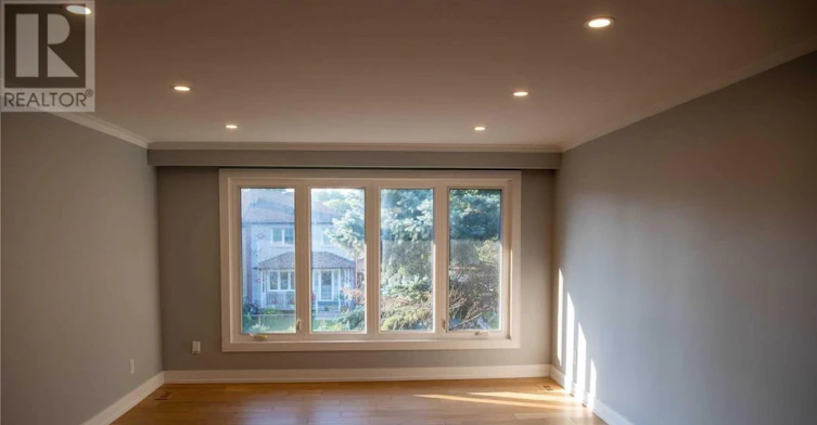 UPPER-333 Rimilton Avenue, Toronto, ON, M8W 2E5 - 3