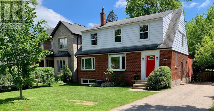 15 Downing Street, Toronto, ON, M9B 1E9