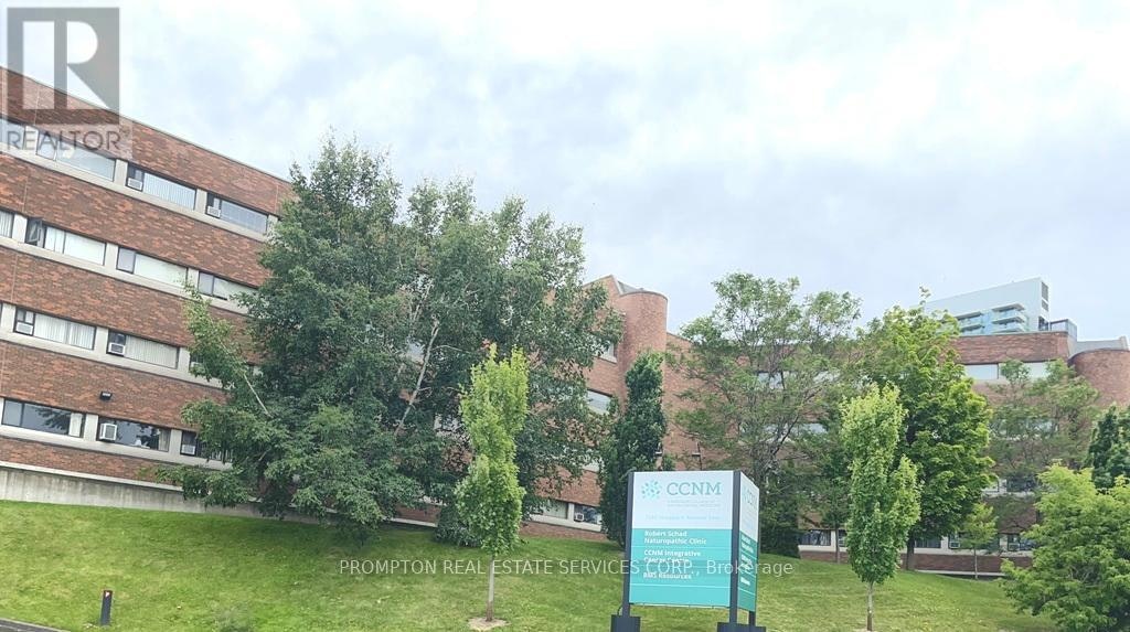 733-18 Esther Shiner Boulevard, Toronto, ON, M2K 0J7 - 32