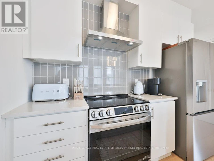 9 Crown Gate, Oakville, ON, L6M 0W8 - 6