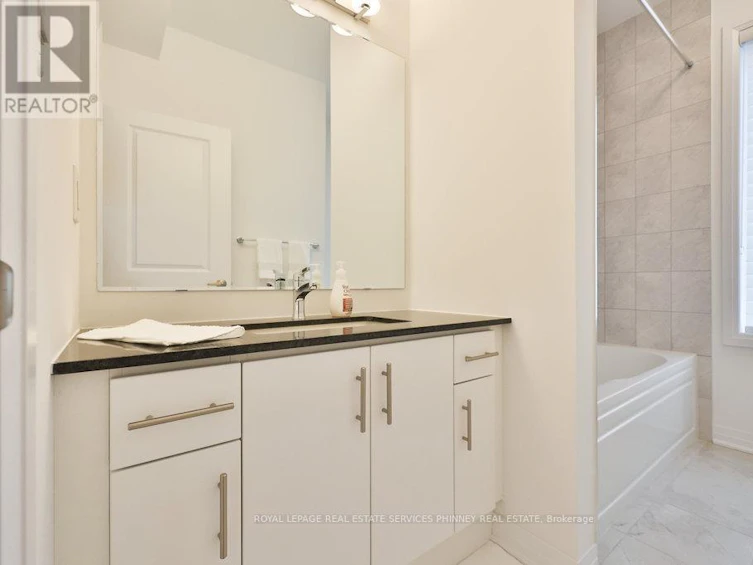 9 Crown Gate, Oakville, ON, L6M 0W8 - 22