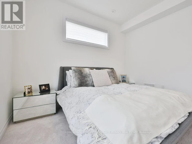 9 Crown Gate, Oakville, ON, L6M 0W8 - 21