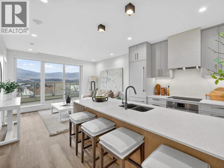 803-3340 Lakeshore Road, Kelowna, BC, V1W 3S9 - 2