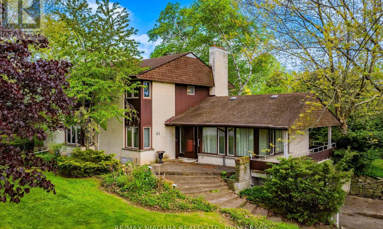 61 Melrose Drive