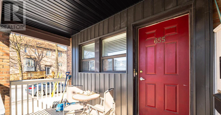 655 Coxwell Avenue, Toronto, ON, M4C 3B8 - 14