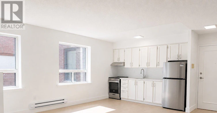 4-2373 Bloor Street W, Toronto, ON, M6S 1P6