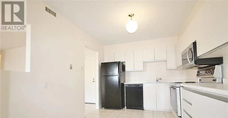 304-200 Lafontaine Avenue, Ottawa, ON, K1L 8K8 - 4