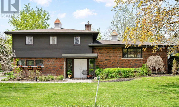2 Lockview Road