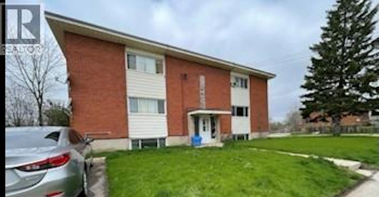 1B-142 Fourth Avenue, Kitchener, ON, N2C 1P1